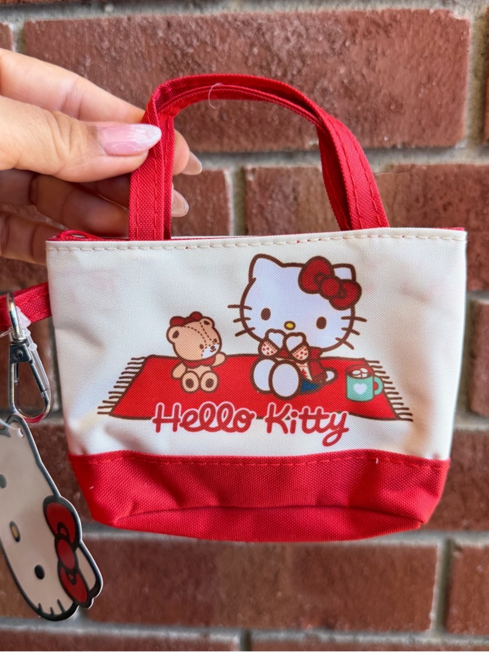 TARGET BULLSEYE PLAYGROUND MINI TOTE BAG CHARM 1CT